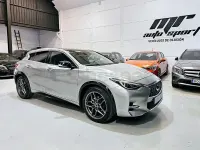 Usado Infiniti Q30 Sport Tech 109 CV (80 kW) 2018 Beige Berlina