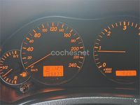 Usado Toyota Avensis Executive 116 CV (85 kW) 2005 Gris / plata Berlina