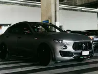 Usado Maserati Levante 430 CV (316 kW) 2018 Gris SUV