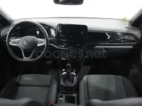 Usado VW T-Roc 150 CV (110 kW) 2025 Rojo SUV