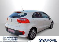 Usado Kia Rio 84 CV (61 kW) 2015 Blanco Berlina