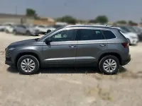 Usado Skoda Karoq Ambition 150 CV (110 kW) 2023 Gris SUV