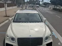 Usado Bentley Bentayga 550 CV (404 kW) 2022 Beige SUV