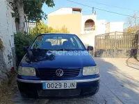 Usado VW Polo Highline 75 CV (55 kW) 2001 Azul Utilitario