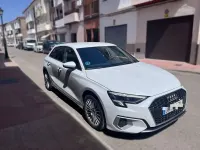 Usado Audi A3 Sportback Advanced 116 CV (85 kW) 2022 Blanco Utilitario