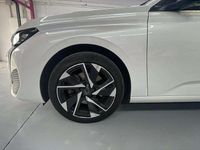 Usado Peugeot 308 Allure 131 CV (96 kW) 2021 Blanco Berlina