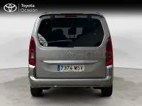 Usado Toyota Proace Verso Active 131 CV (96 kW) 2024 Gris / plata Familiar