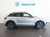 Usado VW T-Roc R-line 115 CV (84 kW) 2025 Gris SUV