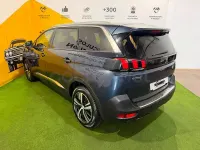 Usado Peugeot 5008 Allure 130 CV (95 kW) 2018 Azul SUV