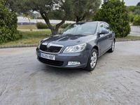 Usado Skoda Octavia GreenLine 105 CV (77 kW) 2011 Gris / plata Berlina