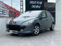 Usado Peugeot 307 109 CV (80 kW) 2005 Gris Utilitario