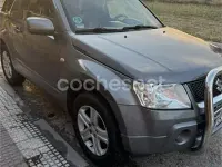 Usado Suzuki Grand Vitara 106 CV (77 kW) 2007 Gris / plata SUV