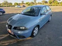Usado Seat Ibiza Reference 80 CV (58 kW) 2008 Azul Berlina