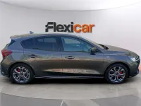 Usado Ford Focus ST-Line 125 CV (91 kW) 2022 Gris Berlina