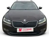 Usado Skoda Superb Style 150 CV (110 kW) 2018 Marrón Familiar