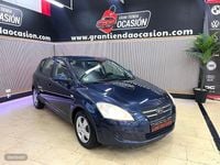 Usado Kia Ceed 90 CV (66 kW) 2008 Azul Utilitario