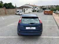 Usado Ford Focus Ghia 109 CV (80 kW) 2006 Azul Utilitario
