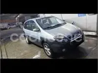 Usado Renault Scénic Dynamique 120 CV (88 kW) 2003 Beige Monovolumen