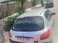 Usado Peugeot 206 70 CV (51 kW) 2000 Gris / plata Berlina