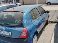 Usado Renault Clio II 75 CV (55 kW) 2003 Azul Berlina