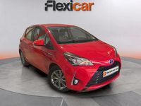 Usado Toyota Yaris Hybrid Advance 100 CV (73 kW) 2018 Rojo Berlina