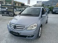 Usado Mercedes B180 109 CV (80 kW) 2008 Azul Monovolumen