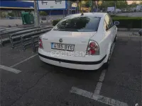 Usado VW Passat Trendline 150 CV (110 kW) 2002 Blanco Berlina