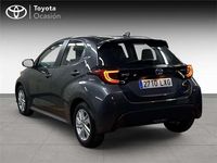 Usado Toyota Yaris Hybrid Active 116 CV (85 kW) 2022 Monovolumen
