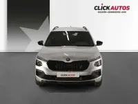 Usado Skoda Kamiq Sport 150 CV (110 kW) 2025 Plateado SUV