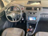 Usado VW Caddy 102 CV (75 kW) 2016 Gris / plata Monovolumen