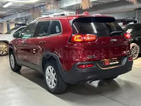 Usado Jeep Cherokee Longitude 140 CV (102 kW) 2014 Granate SUV