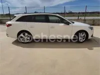 Usado Seat Leon FR 150 CV (110 kW) 2022 Blanco Familiar