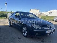 Usado Mercedes CLK270 Avantgarde 170 CV (125 kW) 2004 Azul Coupe