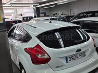 Usado Ford Focus Trend 101 CV (74 kW) 2012 Blanco Berlina