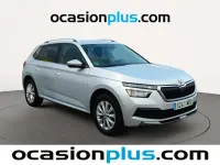 Usado Skoda Kamiq Ambition 110 CV (80 kW) 2022 Plateado SUV