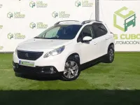 Usado Peugeot 2008 Allure 110 CV (80 kW) 2016 Blanco SUV