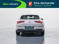 Usado Mercedes CLA220 Shooting Brake 190 CV (139 kW) 2021 Blanco Familiar