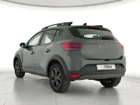 Usado Dacia Sandero Extreme 101 CV (74 kW) 2025 Verde Berlina