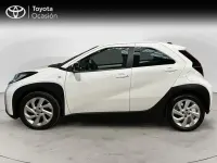 Usado Toyota Aygo X Play 72 CV (52 kW) 2024 Blanco SUV