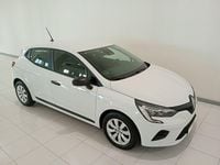 Usado Renault Clio V SE 67 CV (49 kW) 2023 Blanco Berlina