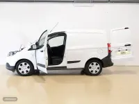 Usado Ford Courier Trend 95 CV (69 kW) 2018 Blanco Monovolumen
