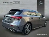 Usado Mercedes A180 109 CV (80 kW) 2024 Gris Utilitario
