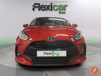 Usado Toyota Yaris Hybrid Active 116 CV (85 kW) 2023 Rojo Berlina