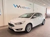 Usado Ford Focus Titanium 150 CV (110 kW) 2015 Blanco Berlina
