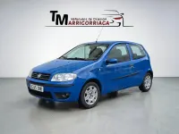 Usado Fiat Punto Active 70 CV (51 kW) 2005 Azul Utilitario