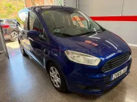 Usado Ford Tourneo Courier Trend 75 CV (55 kW) 2015 Azul Monovolumen