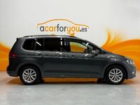 Usado VW Touran Advance 115 CV (84 kW) 2017 Gris / plata Monovolumen