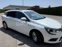 Usado Renault Mégane GrandTour Zen 130 CV (95 kW) 2017 Blanco Familiar