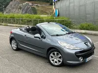 Usado Peugeot 207 CC 120 CV (88 kW) 2008 Gris / plata Descapotable