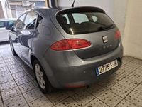 Käytetty Seat Leon Reference 102 HP (75 kW) 2006 Harmaa Viistoperä